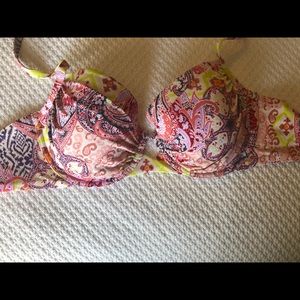 Victoria’s Secret-Patterned Bikini Top